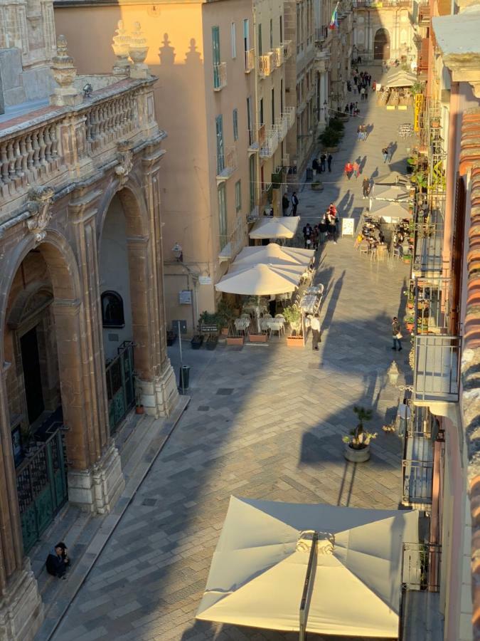 Central Cathedral Penthouse Apartment Trapani Luaran gambar